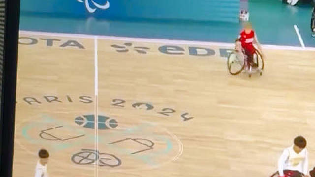 还是央视会玩，不放足球放残奥会轮椅篮球女子中国队遥遥领先日本中