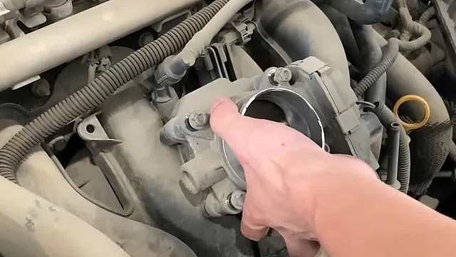 这几样保养打死也不要做#汽车知识 #每天一个用车小知识#汽车保养