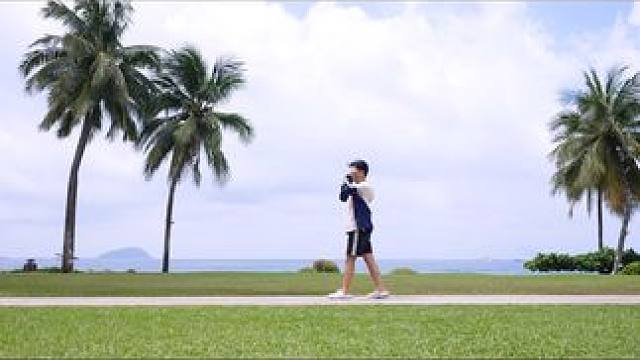 感受海的气息，漫步浩瀚之旅。#自由是灵魂的氧气 #治愈系风景 #感觉至上 #电影感 #你失约的海我替