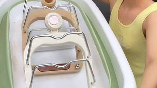 终于找到这款高颜值的奶油风锅盖架，免打孔挂墙上不占空间，大小锅盖都可以放#厨房好物  #锅盖架  #