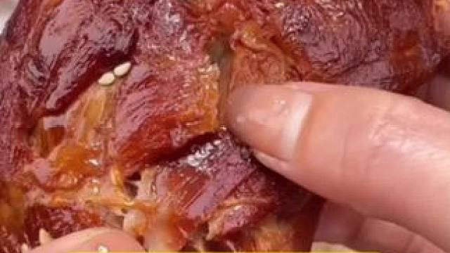 乡巴佬大鸭腿#零食推荐 #好吃不贵经济实惠 #卤味熟食 #开袋即食 #鸭货美食