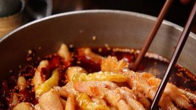不是你们买不起，是现在根本抢不到！3斤装鸡爪组合太火爆了...#好吃到停不下来 #追剧小零食 #妈呀