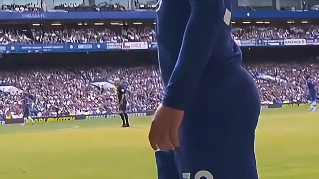 一个俱乐部到底要买多少人才能进欧冠