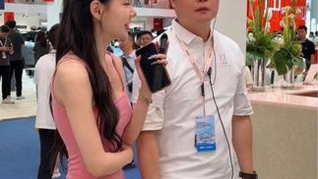 买阿维塔012送迪奥的包是真的吗？ #阿维塔 #阿维塔012 #阿维塔012限量版