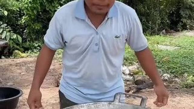 苦瓜焖黄鳝 #农村生活 #我的乡村生活 #原始美味