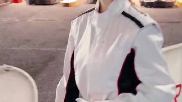  有图可晒#卡丁车漂移 #随性洒脱 #女车手 #卡丁车拍照技巧