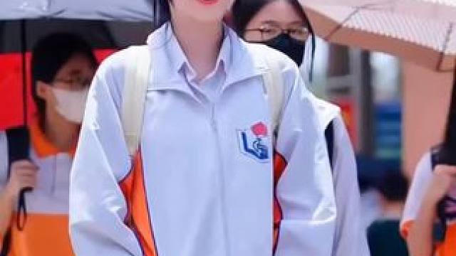 元气满满！#校园采访 #校园街拍 #校园vlog #越南学生 #越南校园