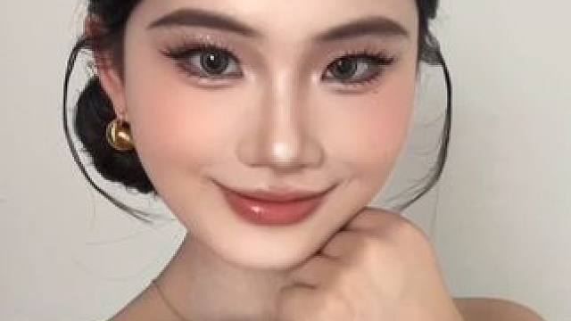 几千万人看过的贵气千金妆容妆容教程来了！！ #方圆脸妆容  #美妆模范生 #新手化妆教程 #贵气感御