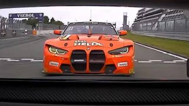 虎视眈眈的宝马，伺机出动奥迪，不过还是奔驰技高一筹守住了位置！#弯道快才是真的快 #专业车手 #比赛