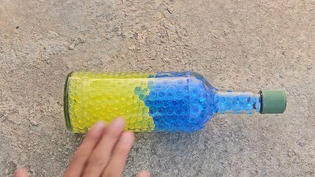 楼梯滚瓶子爆破解压时刻