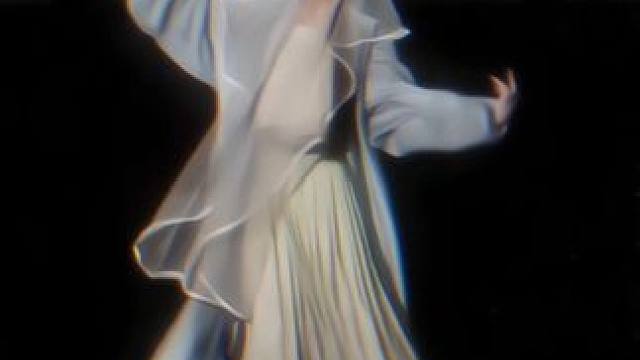 灯火葳蕤揉皱你眼眉#古典舞 #牵丝戏 #汉服