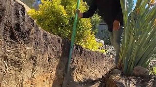 美国工人群墙施工工艺！#能工巧匠 #施工工艺 #小院改造