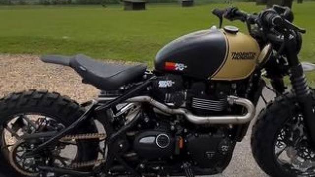 沙漠黄越野bobber 
#凯旋bobber #凯旋摩托 #机车改装 #巡航 #机车