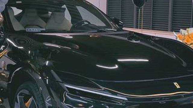 法拉利Purousangue顺利交付 很开心再次回到广州给客户交车.不仅仅是对这座城市熟悉.更多的是