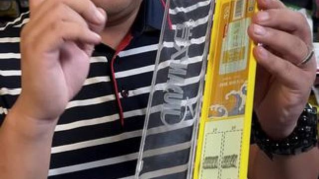 强硬锋袖子线双钩 钓鲫鱼、鲤鱼比金袖金海夕还还用的就是这款强硬锋袖子线双钩。#鲫鱼子线选择 #鲫鱼子