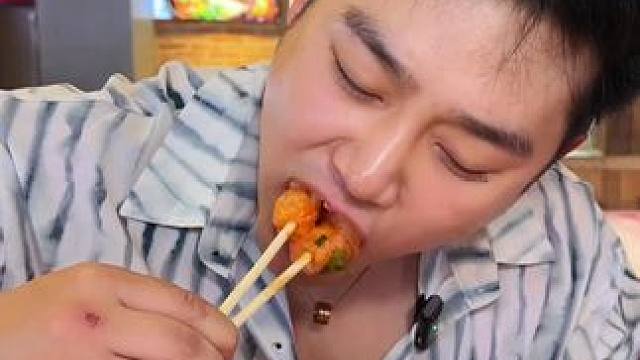 这样吃虾滑太爽了#美食不可辜负 #虾滑的做法 #虾滑的花式吃法