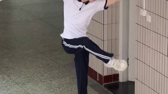 “恰同学少年，风华正茂；书生意气，挥斥方遒”#古典舞#歌曲骁#国风古韵#男高中生