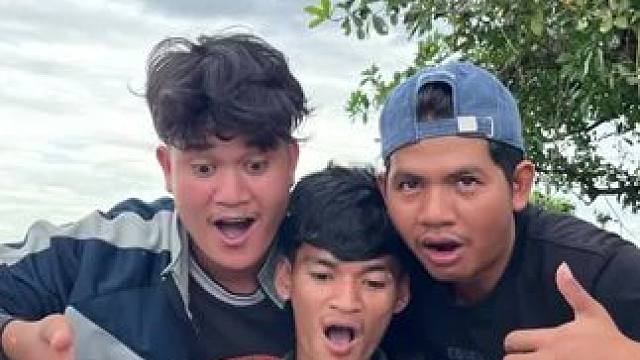 吃鱼生 #东南亚八面佛 #农村生活 #原始美味 #鱼生