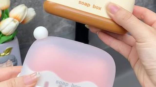 这个便携香皂盒，家用出差都方便!#出差旅行必备 ，#香皂盒 #携带方便  #沥水肥皂盒