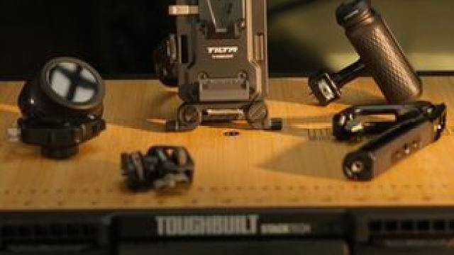 更轻更稳 还带Type-C接口 ｜迷你V口供电板｜ #摄影器材  #摄影  #V口电池  #tilt