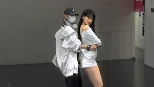 女性生来就有爱人的天赋 #氛围感 #双人舞 #氛围感舞蹈