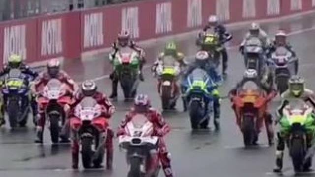 #摩托车领航计划 #motogp #摩托车比赛 #专业塞车请勿模仿