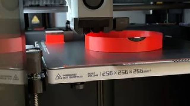 可是放桌面当垃圾桶也挺好看的~ #玩个很新的东西 #3d打印 #精灵球