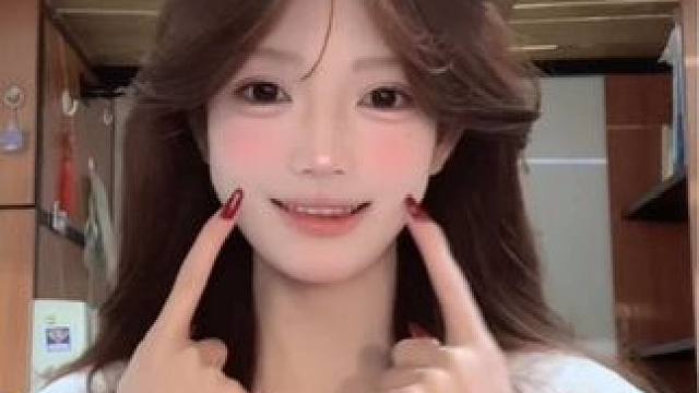 嗨嗨嗨 我回来噜
#甜甜的手势舞 #甜妹 #asap手势舞