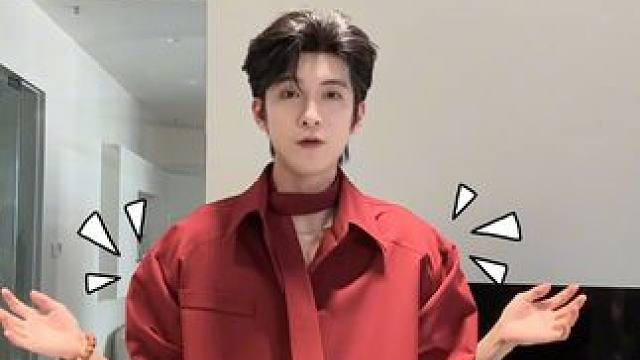 这个秋冬衣柜里不能没有安可拉红#安可拉红 #衬衫 #衬衫穿搭 #衬衫控 #男友风