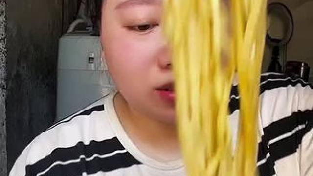 #酸菜面 酸菜面#大口吃面过瘾 #吃饭了
