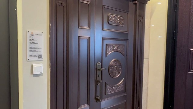 铜门，时尚与传统的完美结合