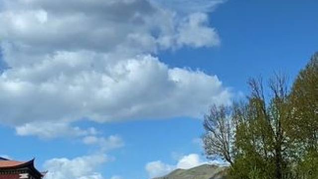 此时蓝天白云是天空写过最美的文案#今天的天空特别美 雪域高原永远都有看不够的美景#沿途随拍