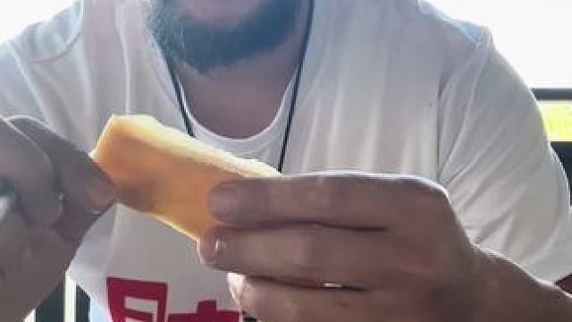 一份水果腊肉一杯苞谷烧，简简单单又一餐 #彝人部落腊肉 #彝人部落安子