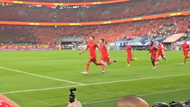 虽然输了比赛，但是我们人数占优啊