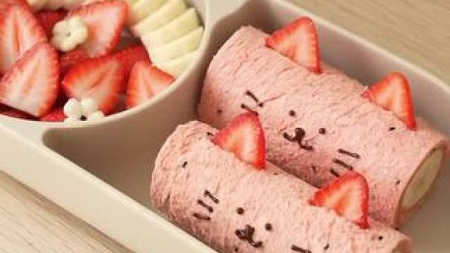 花生酱香蕉三明治卷#懒人早餐拯救计划 #动手自己做美食 #一人食记 #甜品治愈一切 #治愈系美食