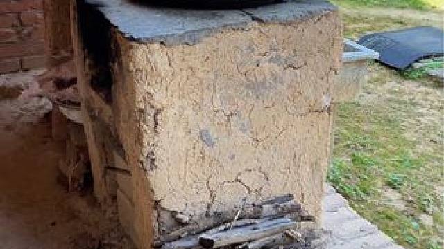 有时间了就回老家看看，这里不朽着祖先，耕耘着父辈，永存的童年，铭记着青春，这里有你寻尽千山万水也不及