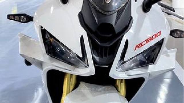 国产大排量的角逐开始了#重庆摩博会 #国产摩托车 #机车刘宸予knight