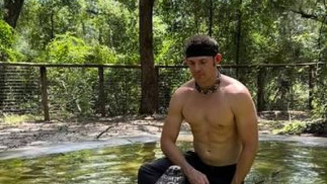 宠物鳄鱼 #国外视频分享 #奇妙的动物 #鳄鱼