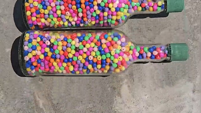 楼梯滚瓶子爆破解压时刻