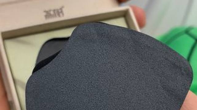 吸油纸 快看快看！这个吸油纸简直就是出油多的福音，各种升级简直方便太多了，出门再也不怕脸上反光了！#