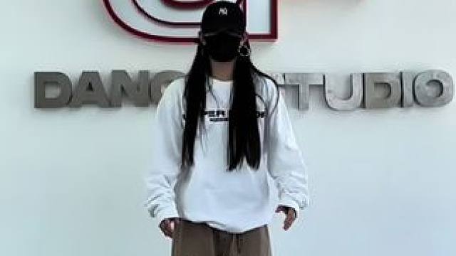 不帅 但是垮‍♀️
#up舞蹈翻跳 #up舞蹈 #柳智敏 #dancechall