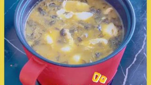 一口金汤柠檬鱼一口白米饭，隔壁小孩都馋哭了#明日之后 #明日之后赚金计划 #明日美食家 #金汤柠檬鱼