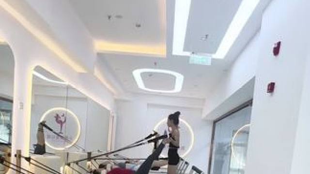 60分钟普拉提核心床让你5分钟看完，喜欢记得点赞收藏哦，喜欢口令讲解版的亲们，下方评论区留言告诉我哦