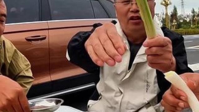 镇赉大哥太热情，沙师弟又喝多了，下集 #自改房车 #自驾游 #户外美食