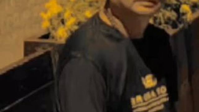 灵魂的一半是学识，另一半是支撑你风骨的涵养。人到一定的年龄，没兴趣在乎自己在别人眼中的定位，只想跟懂