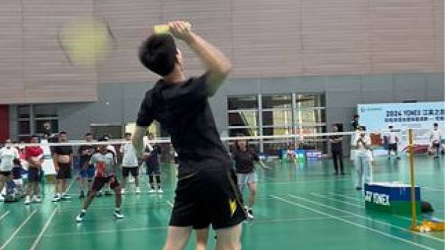 羽毛球中印对抗，看看谁更胜一筹