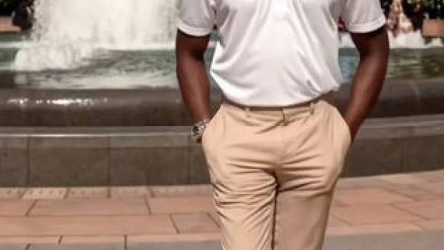 街拍摆姿势的3个小技巧#拍摄技巧 #适合街拍的姿势推荐 #户外拍摄 #男生拍照的超简单动作 #氛围感