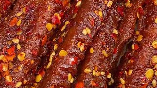 湖南人做的鸭货真的很绝，三种款式口感都不一样，都是地地道道的湖南风味，太上头了！#好吃到停不下来 #