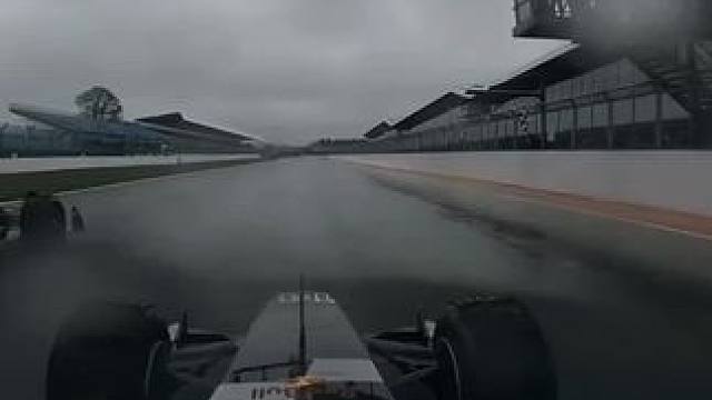 请踩着我的肩膀，超越我！#赛车 #f1 #赛道 #方程式赛车