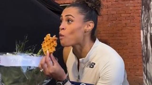 美食和冠军一个都不能少！ 谁能拒绝这样的完美赛事？ 
#钻石联赛布鲁塞尔站 #钻石联赛 #麦克劳克林